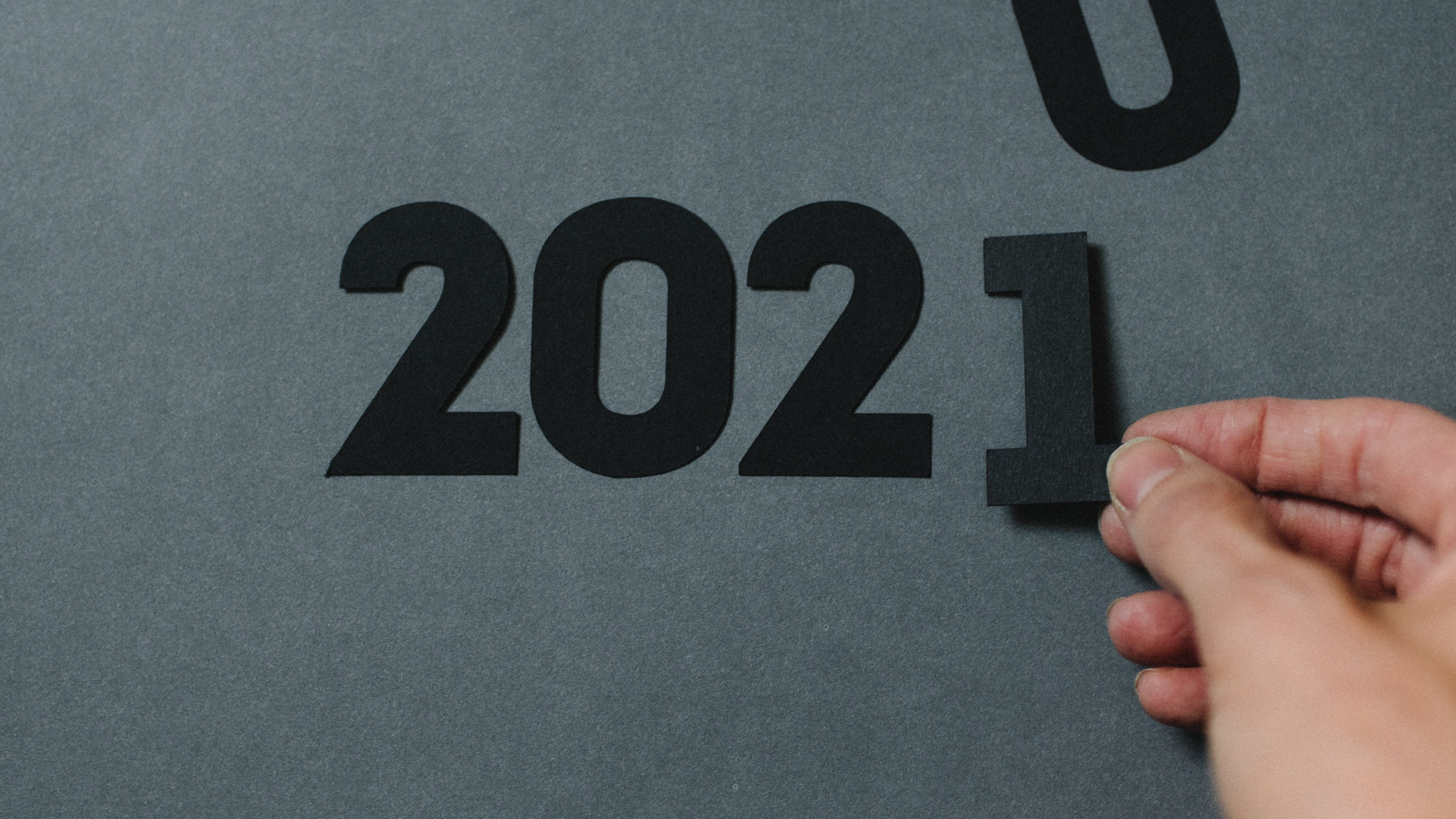 2021 Uubltzemj1E