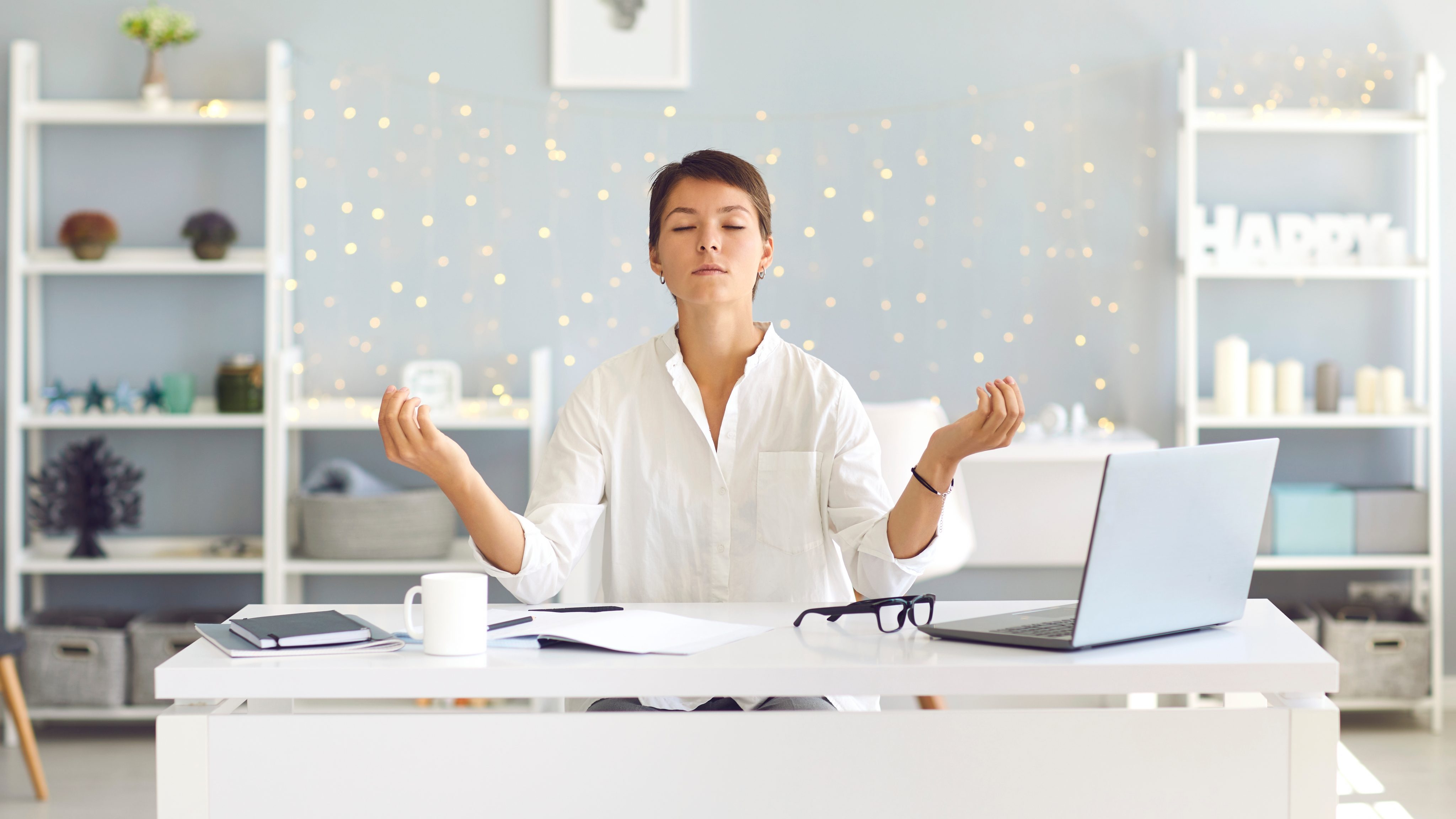 Shutterstock 1878379960