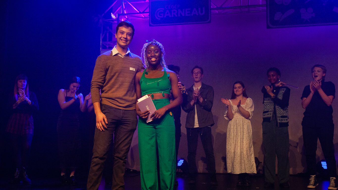 THOM Claudia Remise De Prix