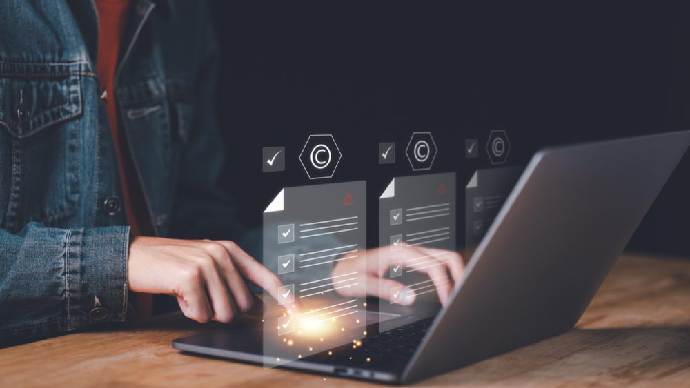 Shutterstock 2322135189