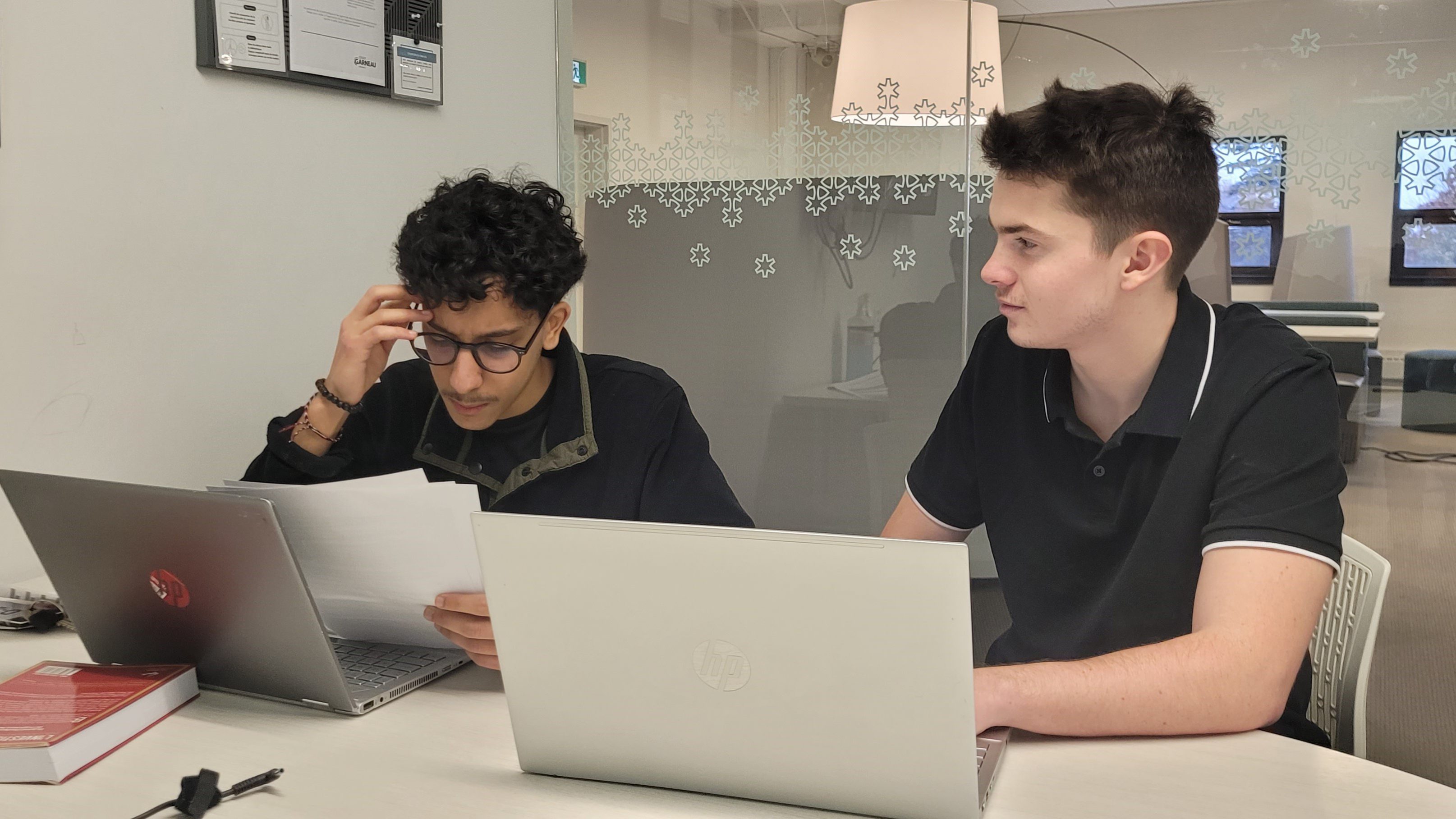 Mêlé Karim Olivier