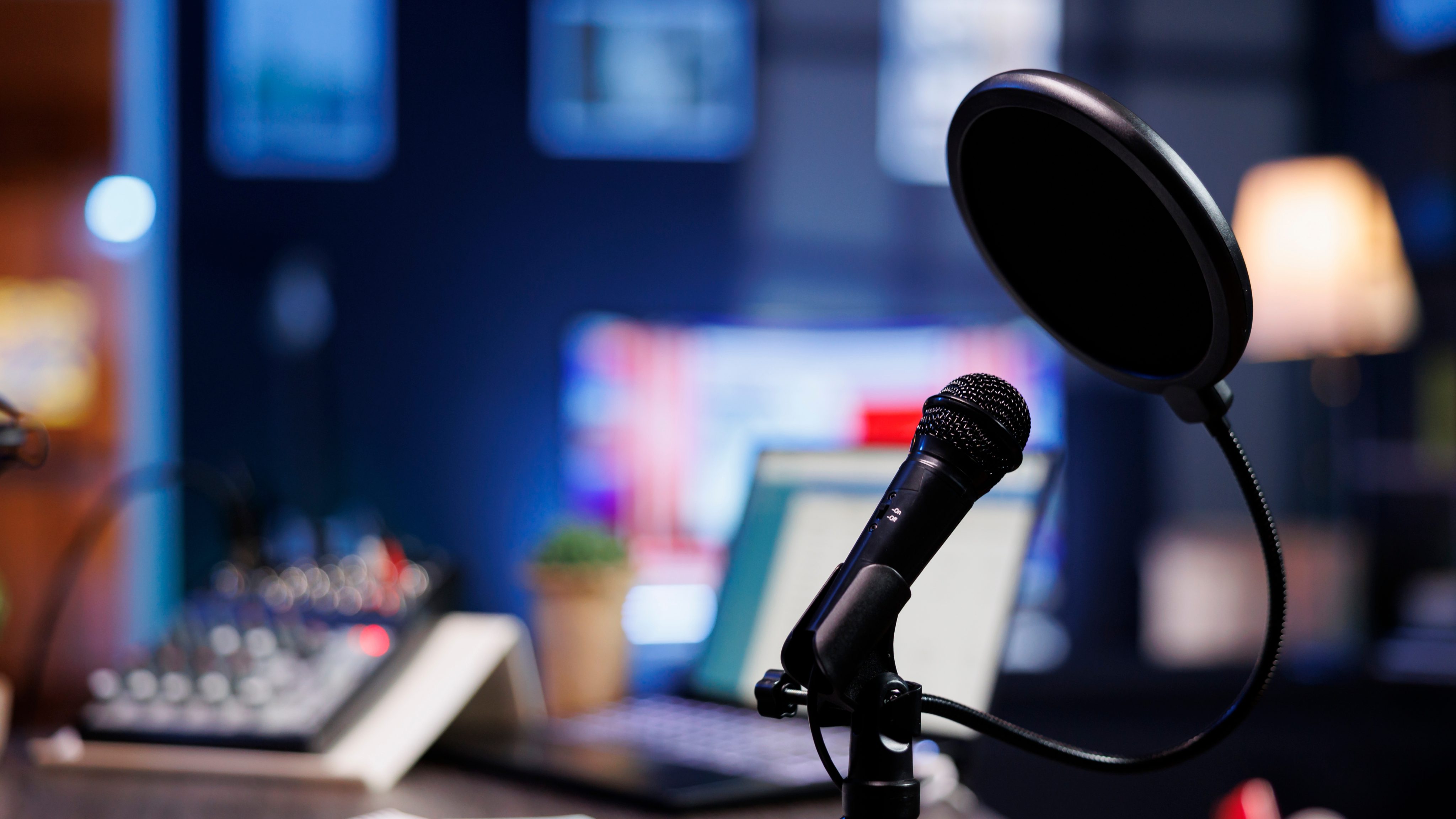 Shutterstock 2486951565